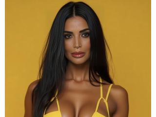 Kliknij tutaj i rozmawiać z modelką! simonekavali