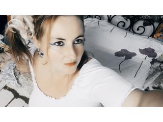 Kliknij tutaj i rozmawiać z modelką! GeileKory